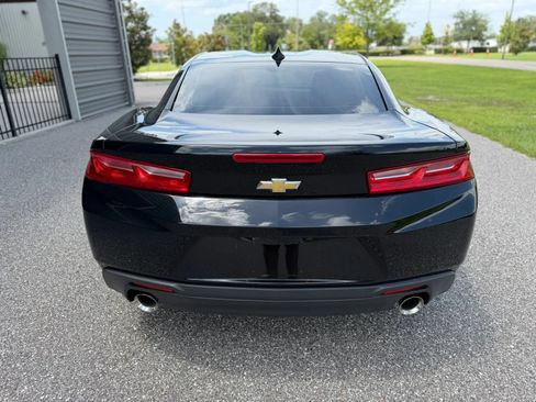 Used 2017 Chevrolet Camaro LT RWD image 7