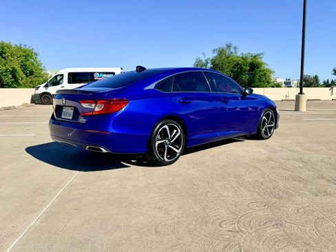 Used 2021 Honda Accord Sport image 9