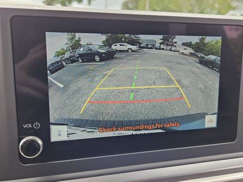 Certified 2025 Toyota 4Runner SR5 AWD/4WD image 19