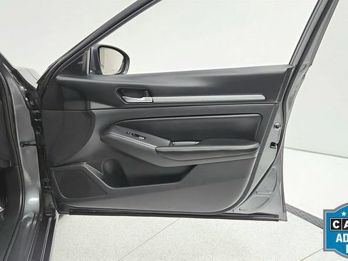 Used 2022 Nissan Altima 2.5 SV FWD image 42