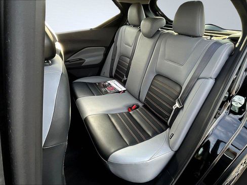 Used 2021 Nissan Kicks SR w/ SR Premium Package FWD image 25