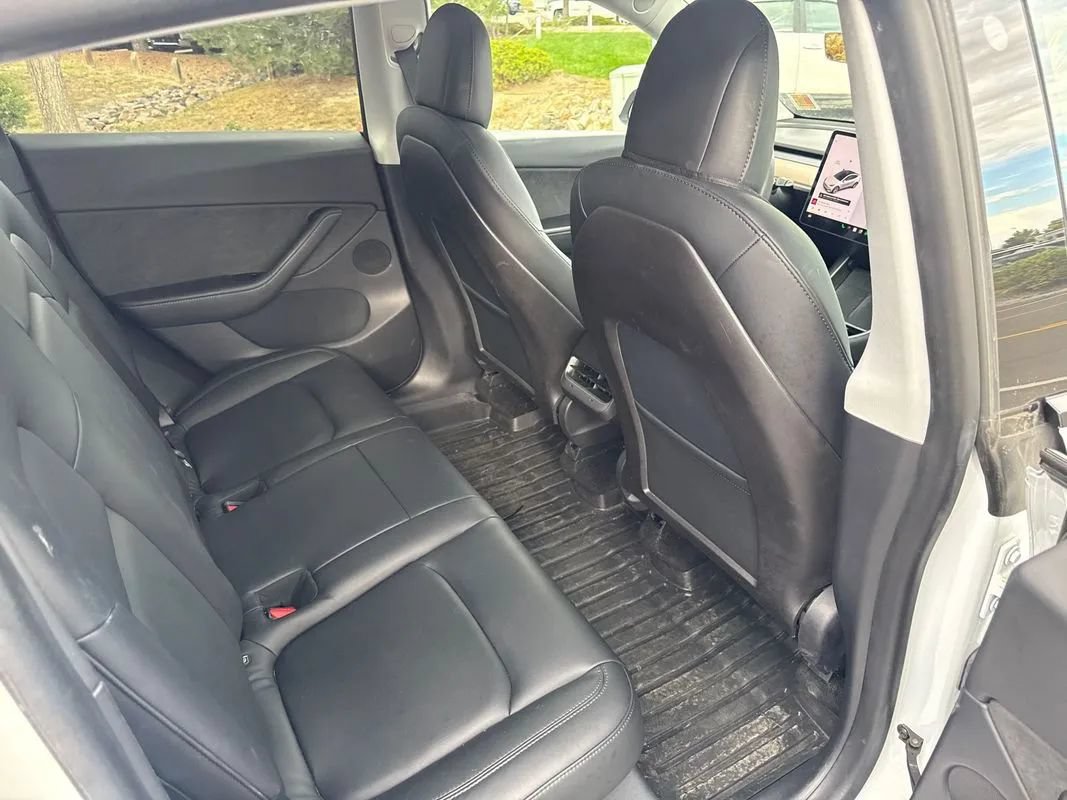 Used 2020 Tesla Model Y Long Range AWD/4WD image 37