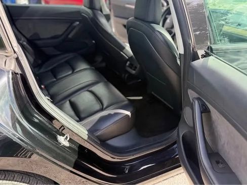 Used 2023 Tesla Model 3 Standard Range RWD image 6