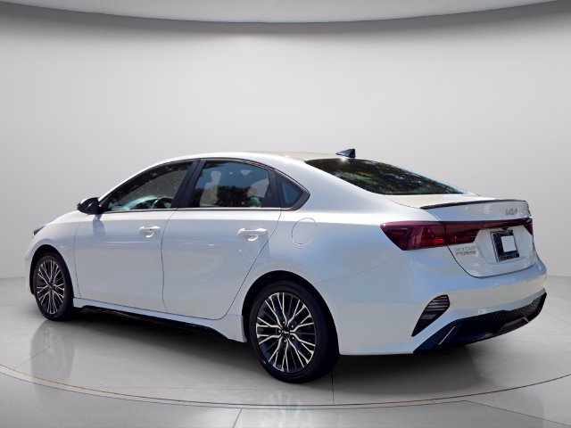 Used 2023 Kia Forte GT-Line w/ GT-Line Premium Package FWD image 6