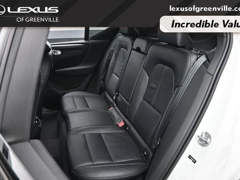 Used 2023 Volvo XC40 B5 Ultimate w/ Protection Package Premier AWD/4WD image 23