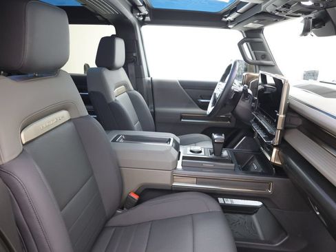 Used 2025 GMC Hummer EV 3X w/ LPO, Illumination Package AWD/4WD image 22