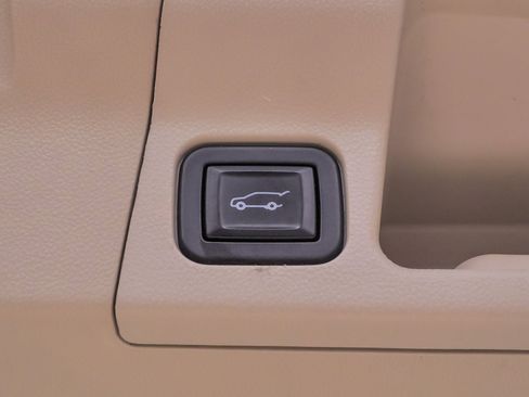 Used 2020 GMC Acadia Denali w/ Technology Package image 31