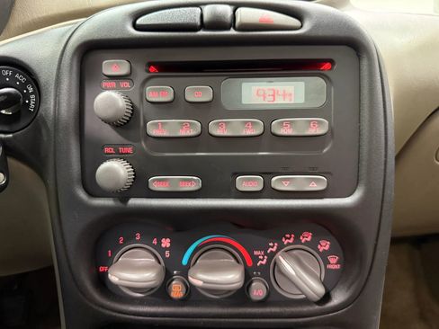 Used 2005 Pontiac Grand Am SE FWD image 21