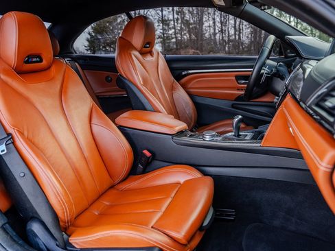 Used 2018 BMW M4 Convertible image 35