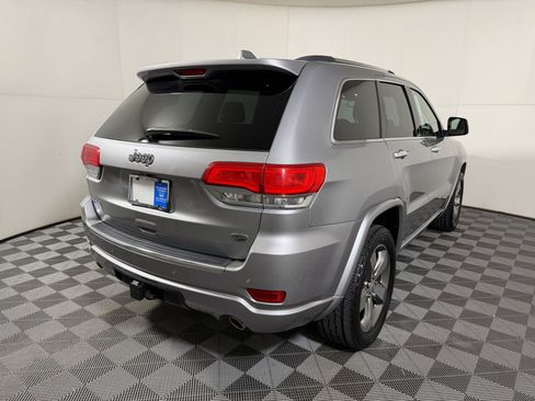 Used 2016 Jeep Grand Cherokee Overland w/ Advanced Technology Group AWD/4WD image 20