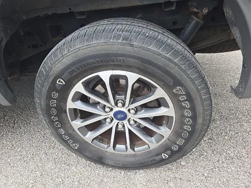 Used 2020 Ford F150 XLT w/ Equipment Group 302A Luxury AWD/4WD image 10
