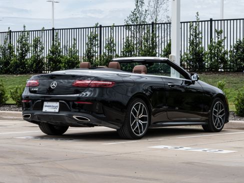 Used 2023 Mercedes-Benz E 450 Cabriolet image 9