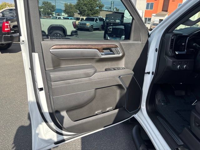 Used 2026 GMC Sierra 1500 Elevation w/ Elevation Select Package AWD/4WD image 14