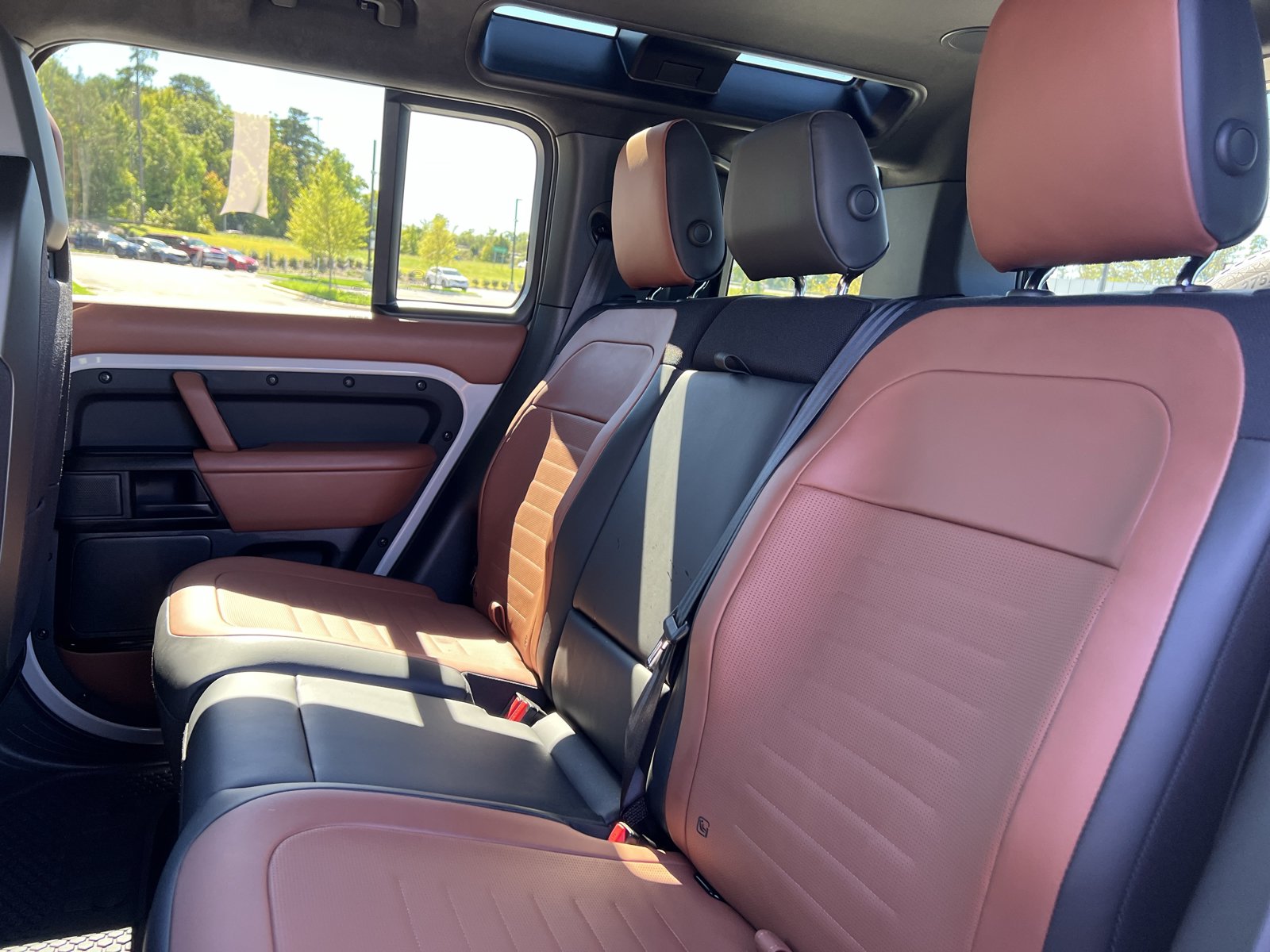 New 2026 Land Rover Defender 110 AWD/4WD image 5