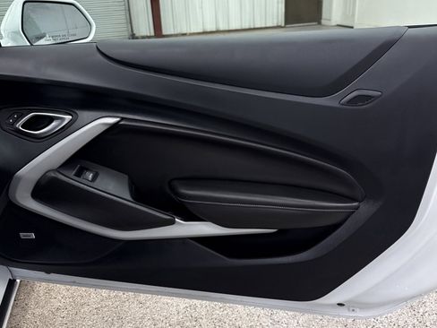 Used 2024 Chevrolet Camaro LT w/ Technology Package image 15