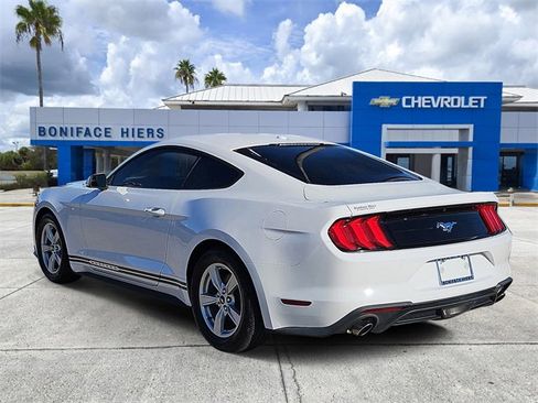 Used 2020 Ford Mustang Coupe image 3