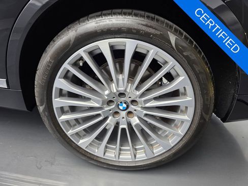 Used 2024 BMW X7 xDrive40i AWD/4WD image 16