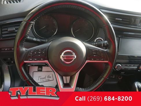 Used 2022 Nissan Rogue Sport SV AWD/4WD image 29