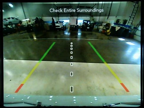 Used 2023 Jeep Renegade Latitude w/ Premium Group image 18