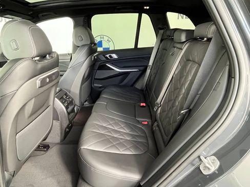 Used 2025 BMW X5 xDrive40i w/ M Sport Package AWD/4WD image 21