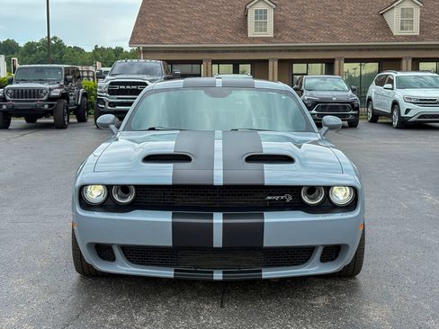 Used 2021 Dodge Challenger SRT Hellcat RWD image 2