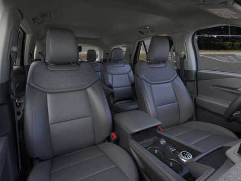 New 2026 Ford Explorer Active w/ Active Comfort Package image 10