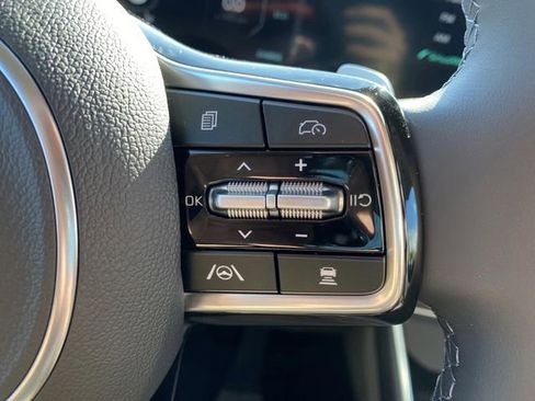 New 2026 Kia Carnival SX image 34