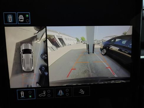 Used 2025 GMC Acadia Elevation FWD image 26