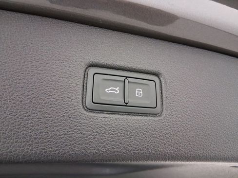 Used 2025 Audi Q7 2.0T Premium Plus w/ Premium Plus Package image 30