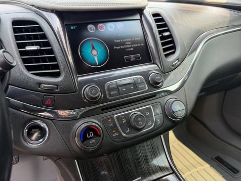 Used 2017 Chevrolet Impala Premier FWD image 18