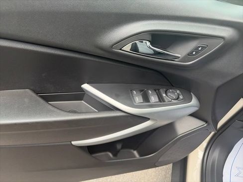 New 2026 Chevrolet Trax RS w/ Driver Confidence Package FWD image 17