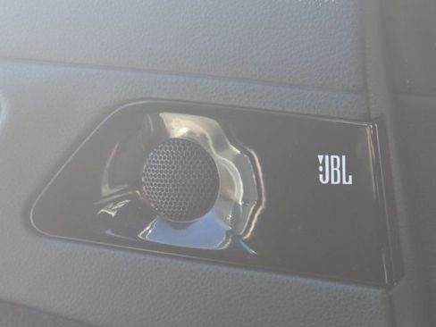 Used 2019 Toyota Avalon Touring w/ Carpet Mat Package image 10