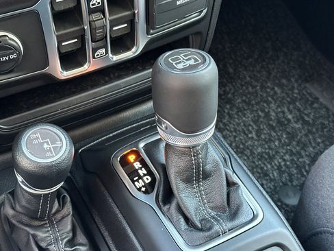 New 2026 Jeep Gladiator Sport AWD/4WD image 22
