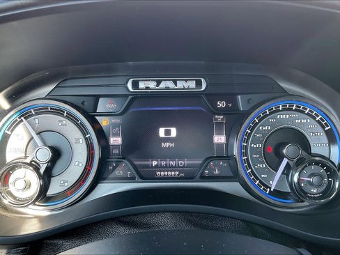 Used 2019 RAM 3500 Limited w/ Max Tow Package image 22