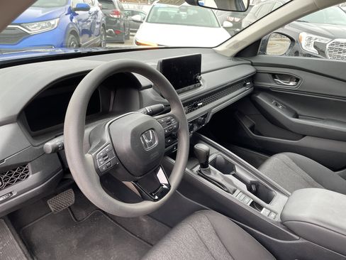 Certified 2025 Honda Accord SE image 10