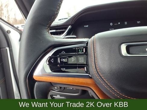 Used 2025 Jeep Grand Cherokee L Summit AWD/4WD image 16
