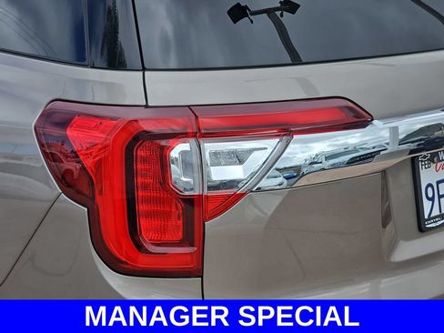 Used 2023 GMC Acadia SLE w/ Driver Convenience Package AWD/4WD image 42