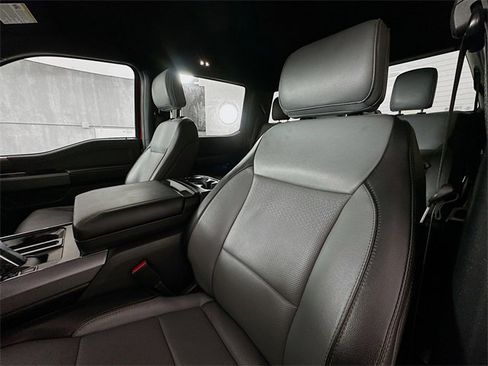 Used 2023 Ford F150 Lightning Lariat image 22