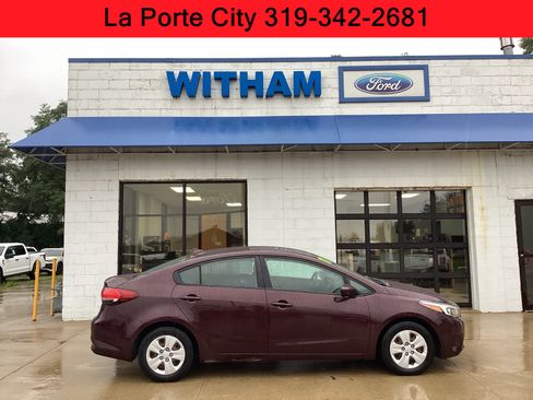 Used 2017 Kia Forte LX FWD image 6