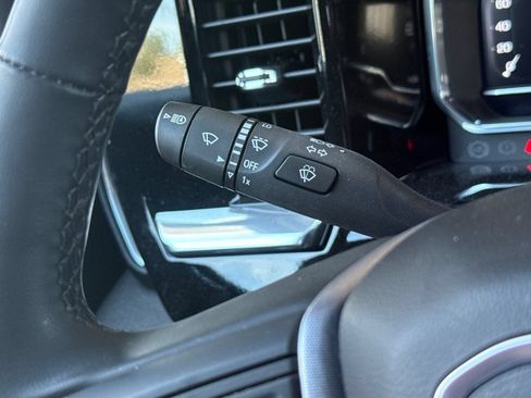 Used 2025 GMC Sierra 1500 Elevation AWD/4WD image 35