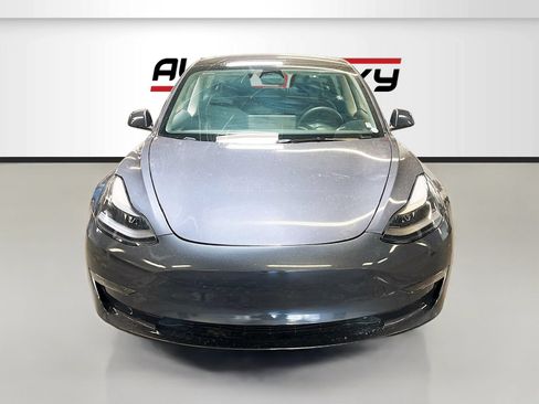 Used 2023 Tesla Model 3 Standard Range RWD image 2