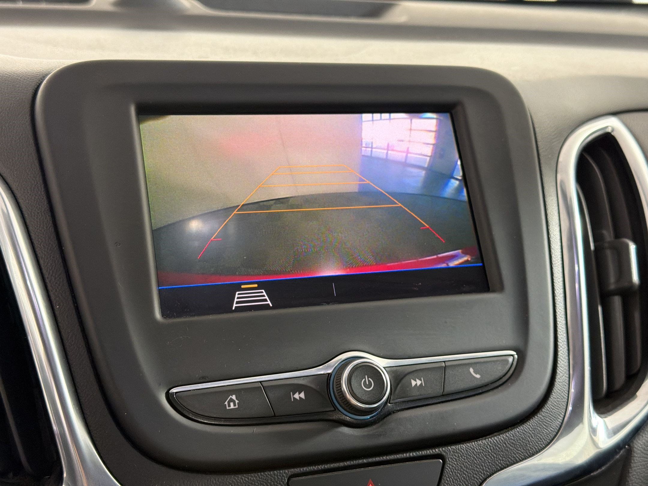 Used 2021 Chevrolet Equinox LT AWD/4WD image 18