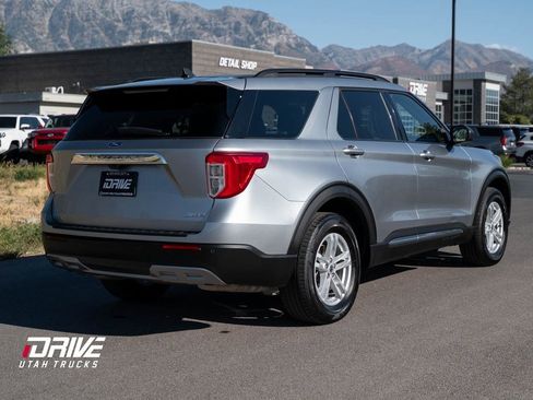 Used 2024 Ford Explorer XLT w/ Equipment Group 202A image 10