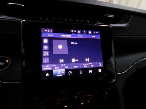 New 2025 Jeep Grand Cherokee Altitude image 28