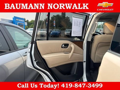 Used 2023 Nissan Armada SL w/ Captain's Chairs Package AWD/4WD image 35