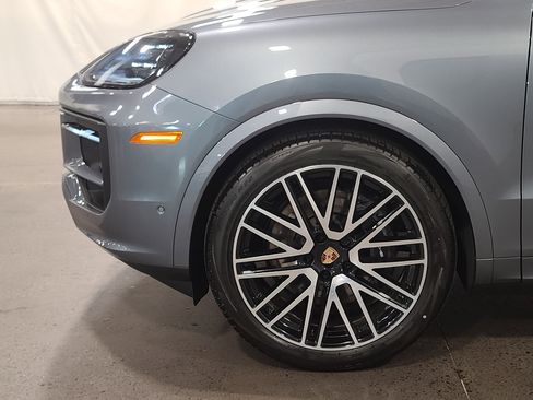 New 2026 Porsche Cayenne image 34