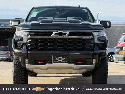 Certified 2025 Chevrolet Silverado 1500 ZR2 w/ Technology Package image 3