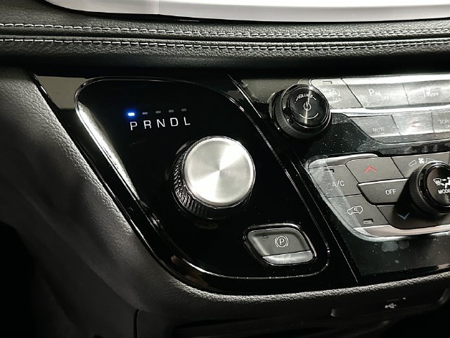New 2026 Chrysler Pacifica Select AWD/4WD image 15