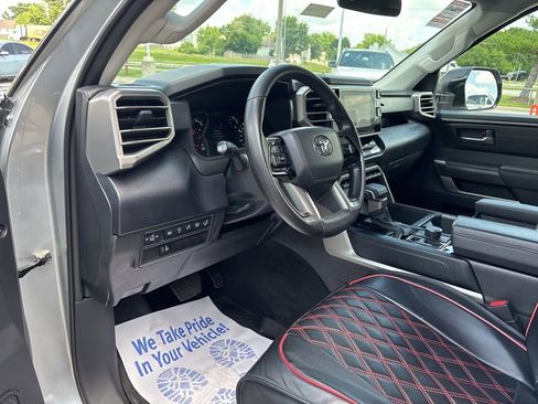 Used 2022 Toyota Tundra SR5 w/ SR5 Convenience Package AWD/4WD image 56