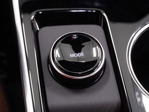 New 2026 Chevrolet Equinox ACTIV w/ Convenience Package III image 27